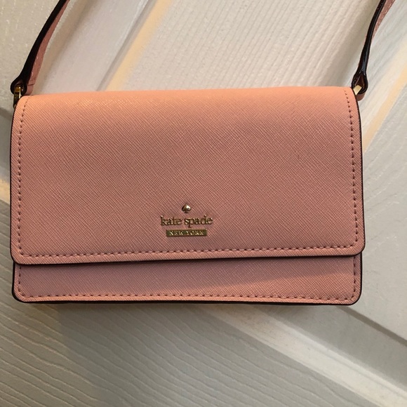 Kate Spade baby pink crossbody purse - Picture 2 of 9